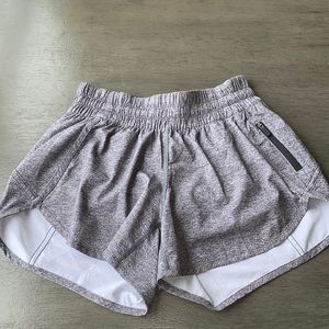 Lululemon Tracker Shorts 4”